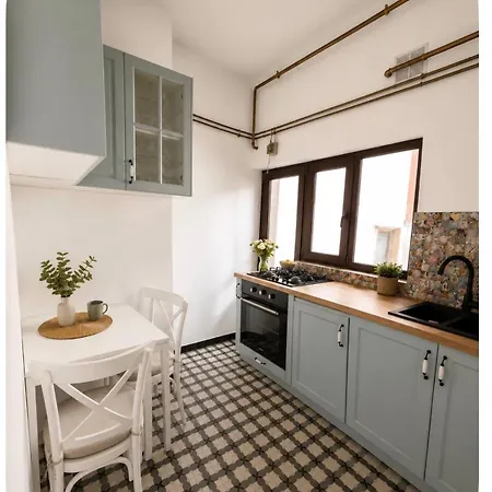 Boutique Jewish Quarter, 3 Bedrooms 布加勒斯特