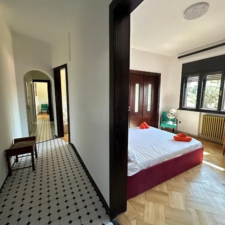 Boutique Jewish Quarter, 3 Bedrooms 布加勒斯特