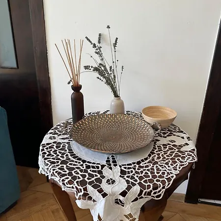 Boutique Jewish Quarter, 3 Bedrooms 布加勒斯特