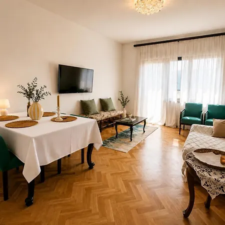 Boutique Jewish Quarter, 3 Bedrooms Appartement Bucarest