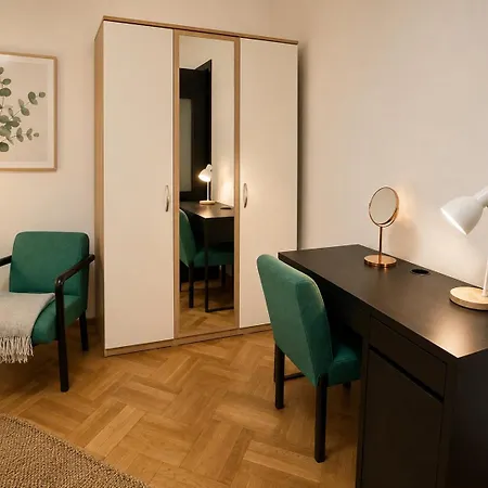 Boutique Jewish Quarter, 3 Bedrooms Bucarest